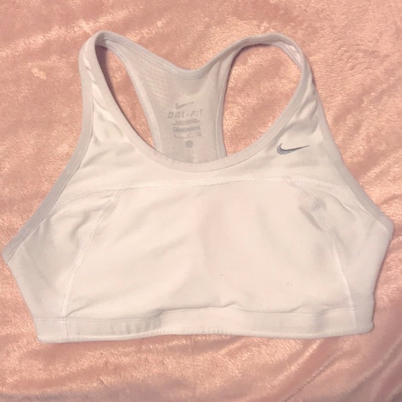 Nike Sports Bra ✨ - Picture 1 of 2